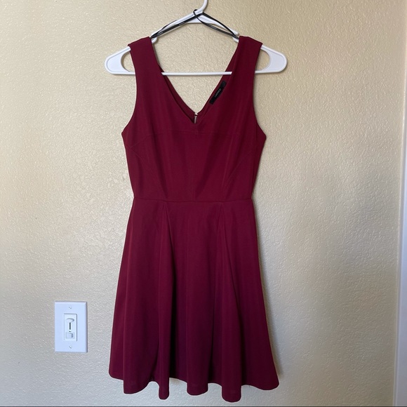 Maroon burgundy fit and flare zippered mini dress - Picture 1 of 2